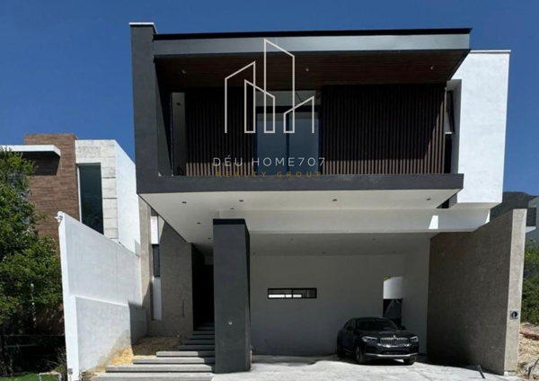 Casa en Venta en Santa Isabel, Monterrey, Nuevo León