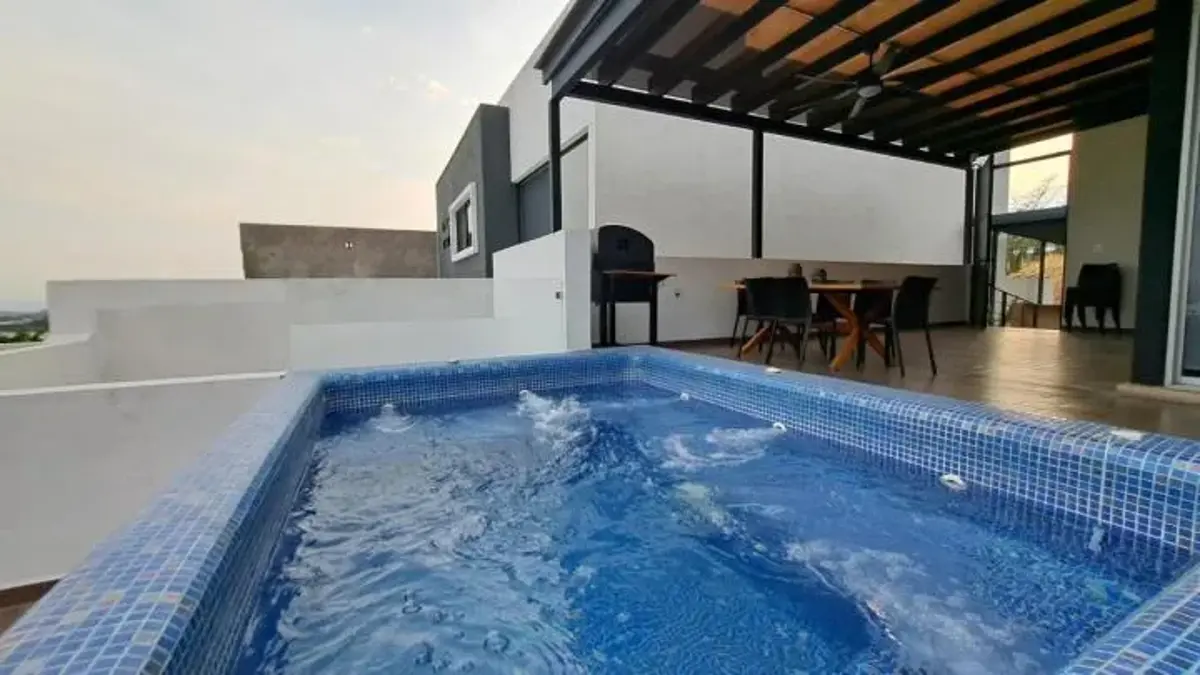 Casa en venta en Burgos Bugambilias, Temixco — foto 1 de 21