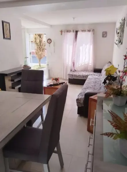 BONITA Y AMPLIA CASA, EXCELENTE UBICACIÓN EN FRAC. REAL VERONA, CERCA AL AIFA -RECUPERACIÓN BANCARIA
