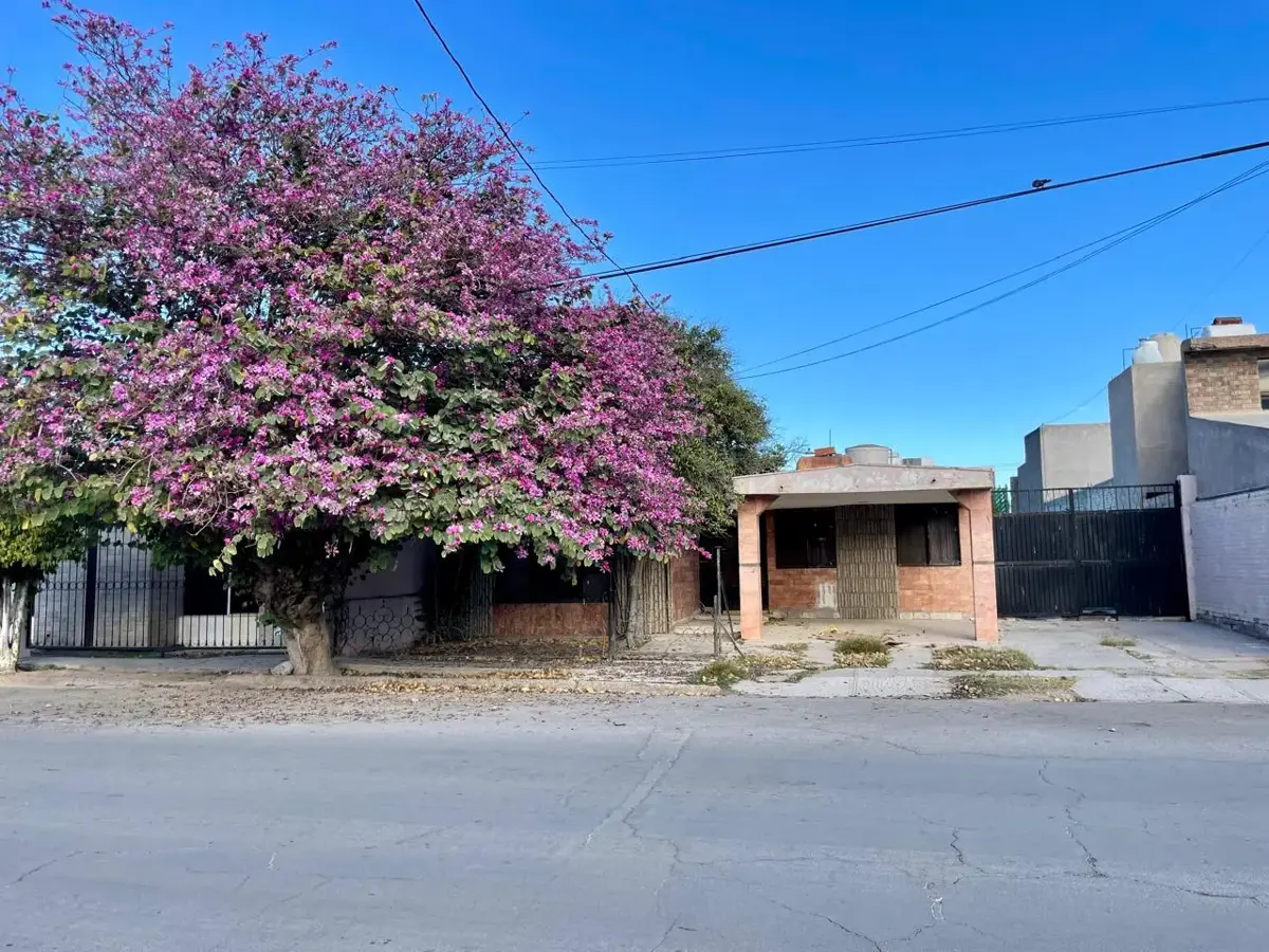 Casa en venta en Estrella, Torreón — foto 1 de 23
