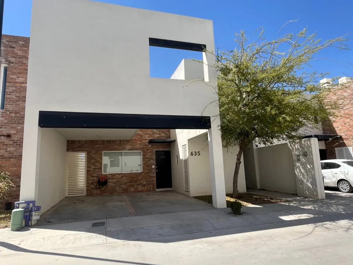 Casa en renta en Arborea, Ramos Arizpe — foto 1 de 9