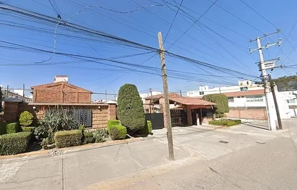 Casa en venta en Cientificos, Toluca — foto 2 de 14