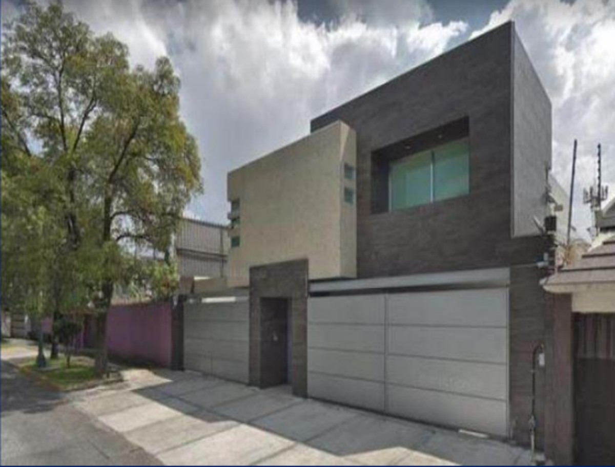 Casa en venta en Ciudad Satelite, Naucalpan de Juárez — foto 1 de 13