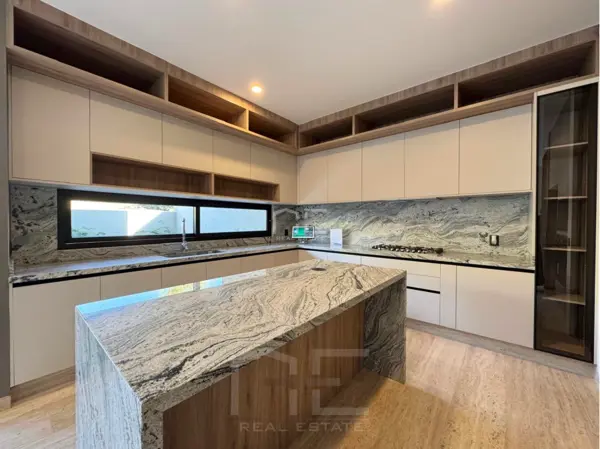Casa NUEVA en Venta en Altozano QUERETARO