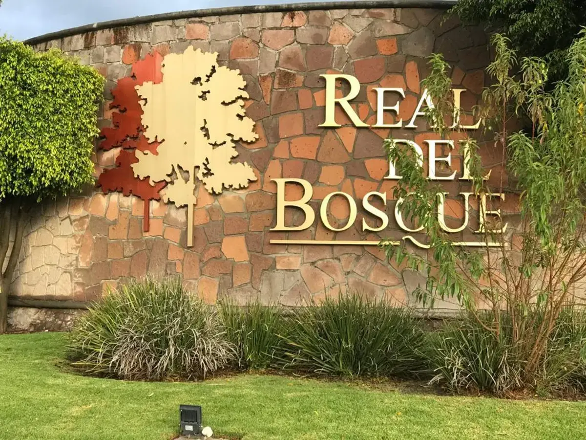 Terreno en venta en Real del Bosque, Corregidora — foto 1 de 12