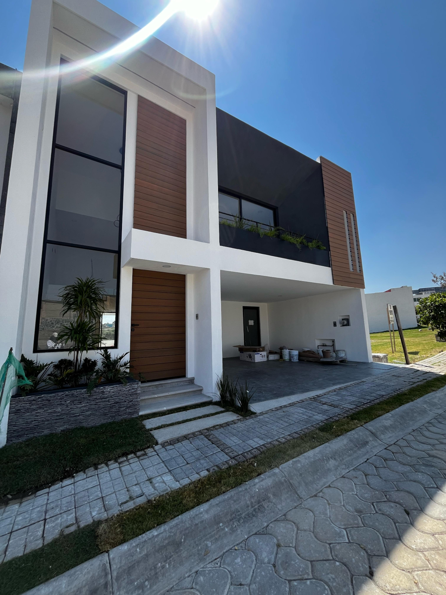 Casa en venta en Lomas de Angelópolis, San Andrés Cholula — foto 1 de 18