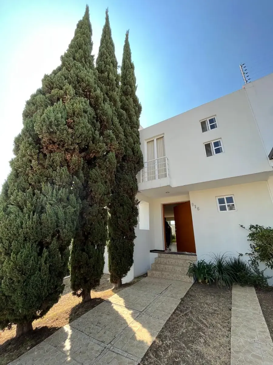 Casa en renta en Montaña Monarca I, Morelia — foto 1 de 19