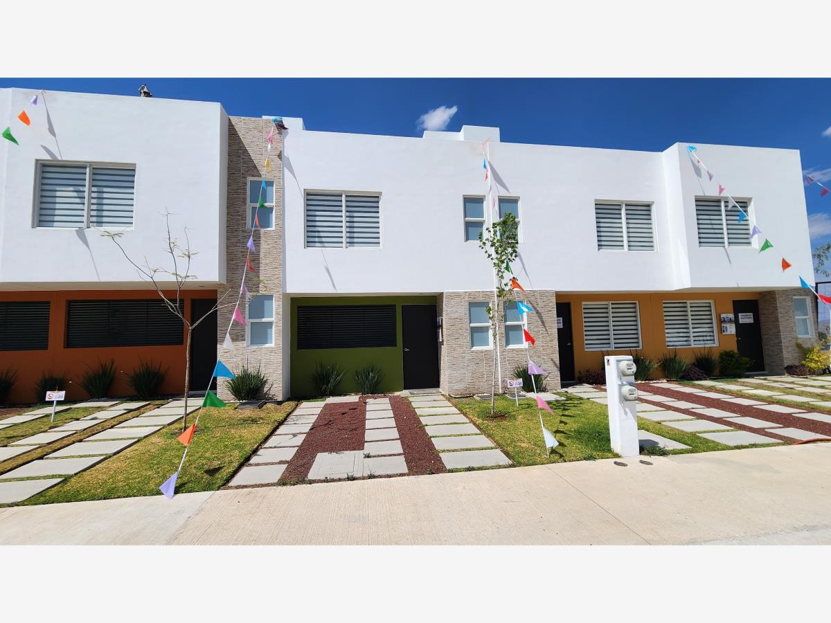Casa en venta en Real Castillejo, Tarímbaro — foto 1 de 31