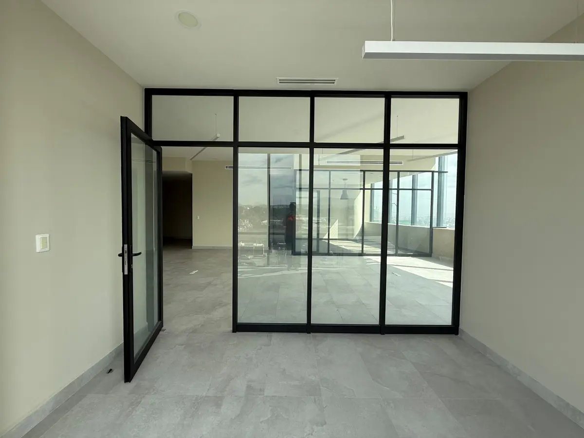 Oficina en venta en Venustiano Carranza, Saltillo — foto 1 de 23