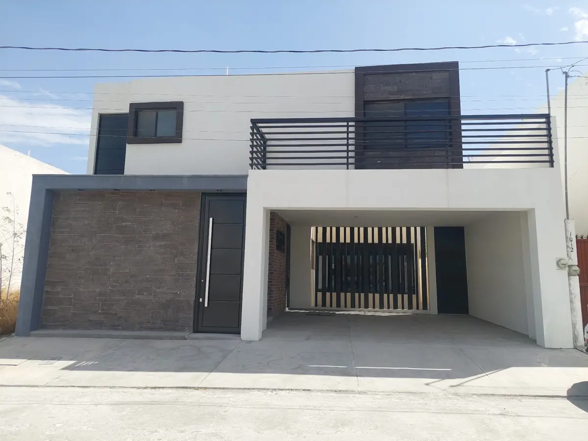 Casa en renta en Del Valle, Ramos Arizpe — foto 1 de 16