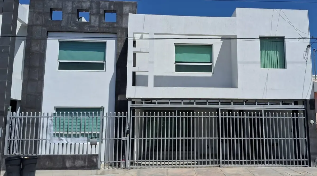 Casa en venta en Portales de Aragón, Saltillo — foto 1 de 21