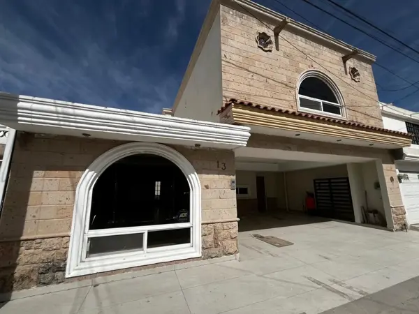Casa en venta en Residencial la Hacienda, Torreón — foto 2 de 41