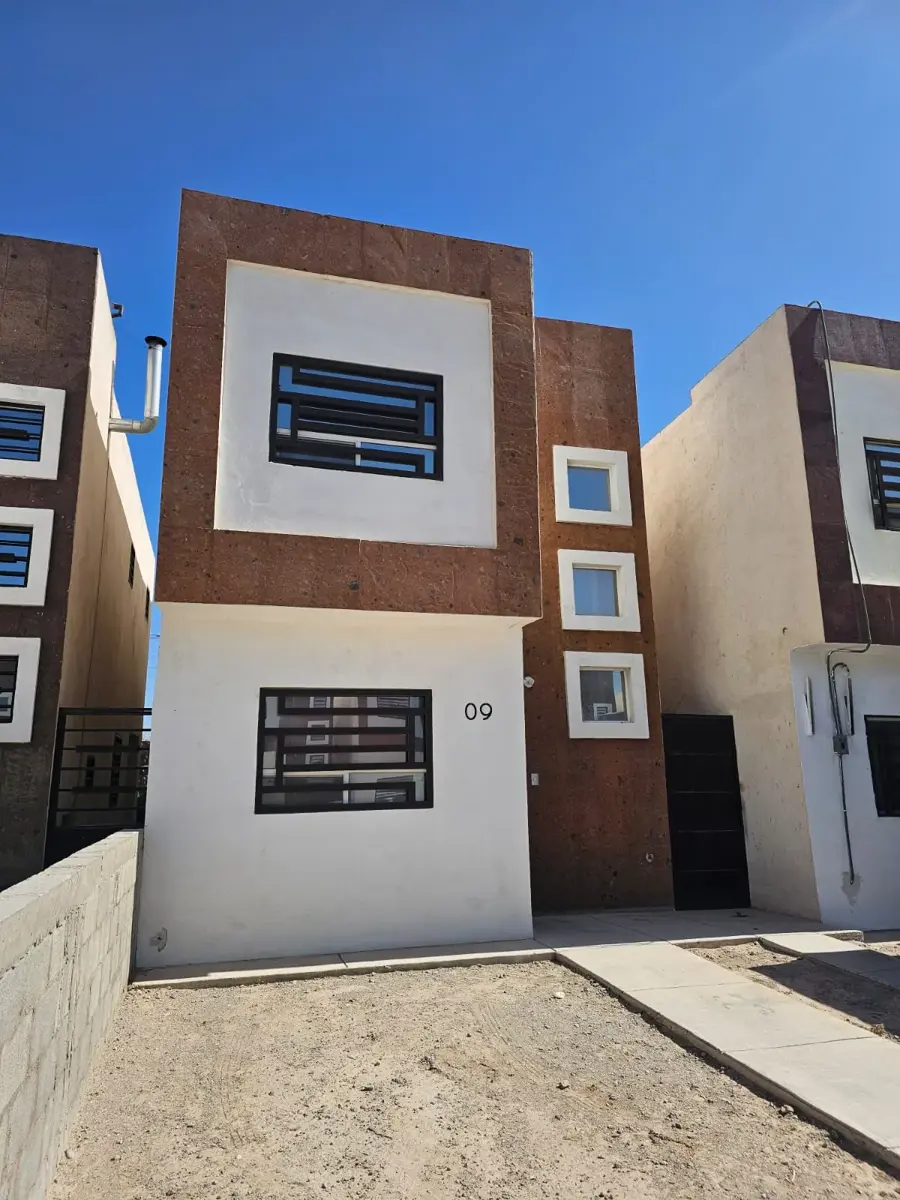 Casa en renta en Terraluna, Juárez — foto 1 de 26