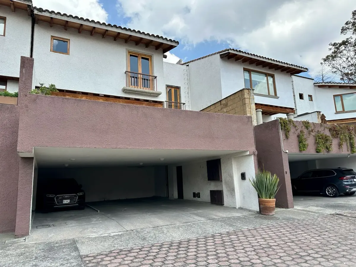 Casa en venta en Lomas Country Club, Huixquilucan — foto 1 de 26