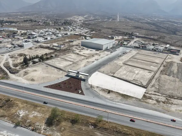 Terreno Comercial sobre Fundadores, Arteaga Coahuila