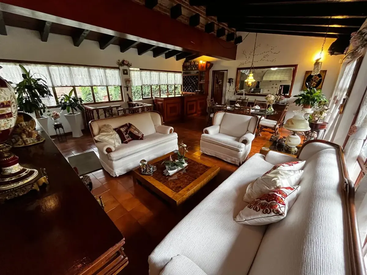 Casa en venta en Heroes de Padierna, Tlalpan — foto 1 de 47
