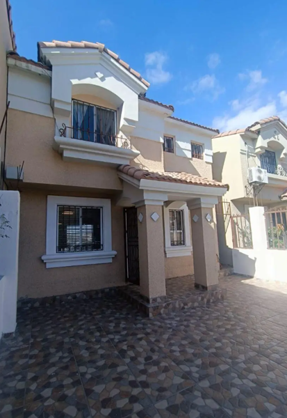 Casa en venta en Urbiquinta Marsella, Tijuana — foto 2 de 15