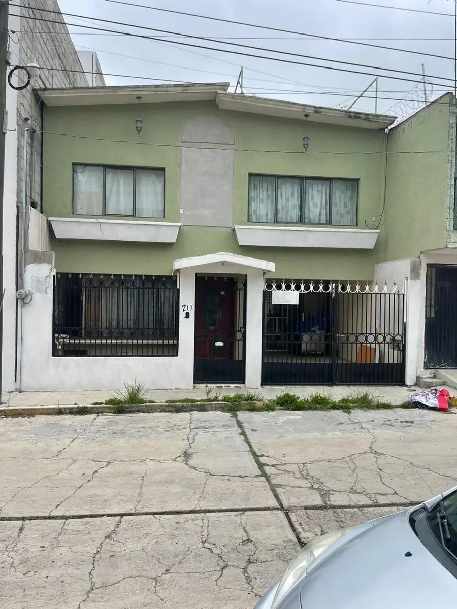 Casa en venta en Plutarco Elías Calles, Pachuca de Soto — foto 1 de 30