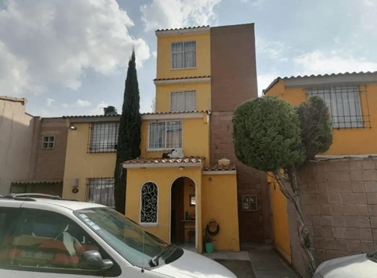 Casa en venta en Hacienda las Palmas I y II, Ixtapaluca — foto 1 de 15