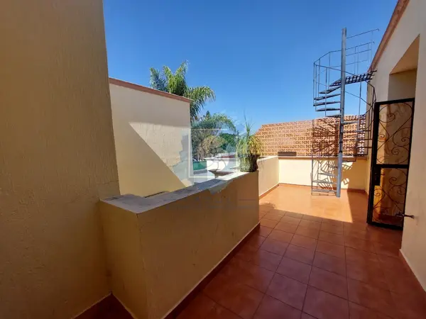 Casa en venta en Huertas El Carmen, Corregidora — foto 2 de 37