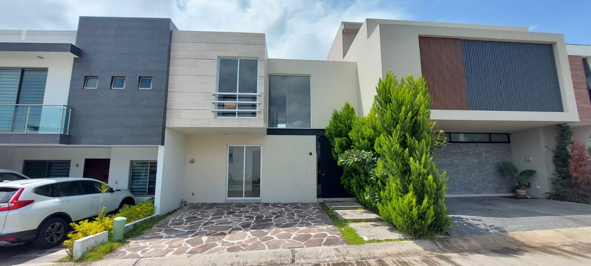 Casa en venta en Valle Imperial, Zapopan — foto 1 de 18