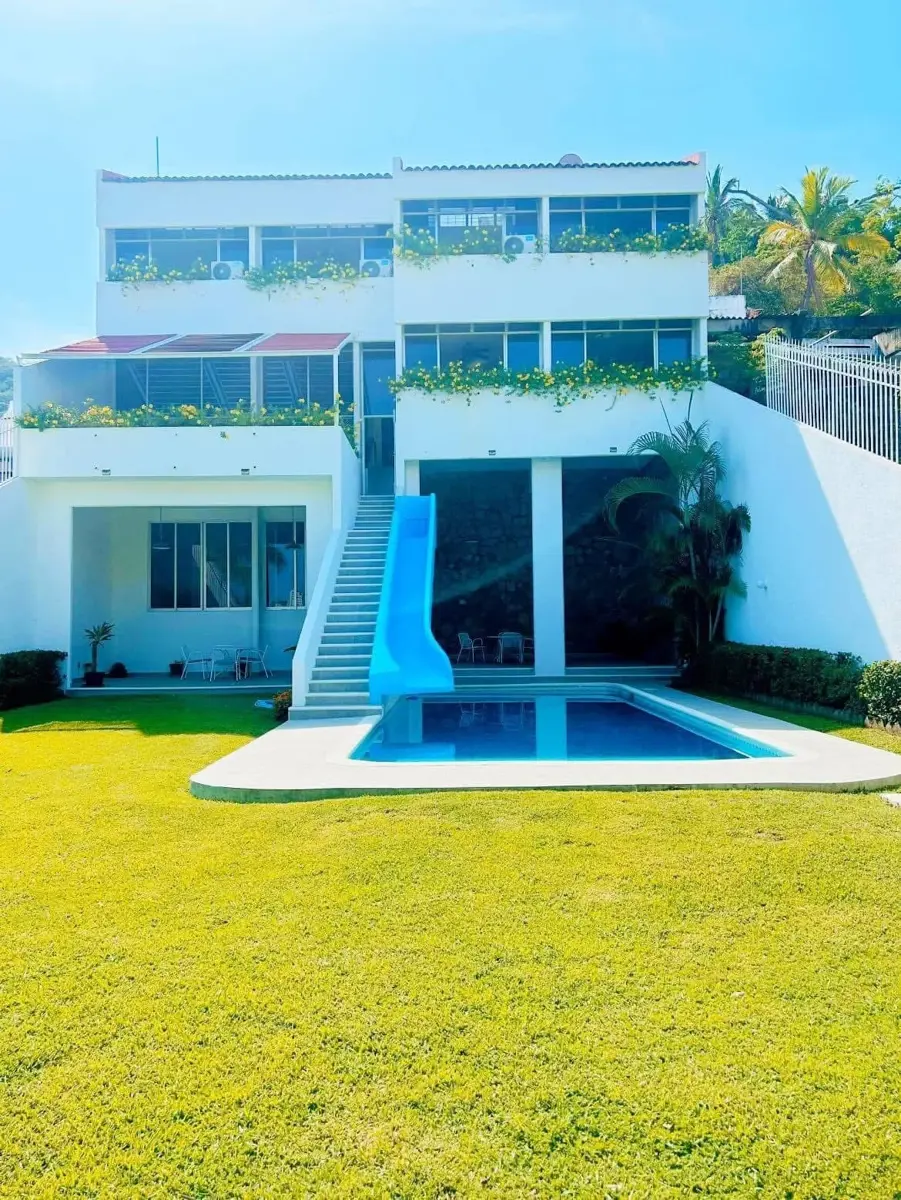 Casa en venta en Balcones de Costa Azul, Acapulco de Juárez — foto 1 de 11