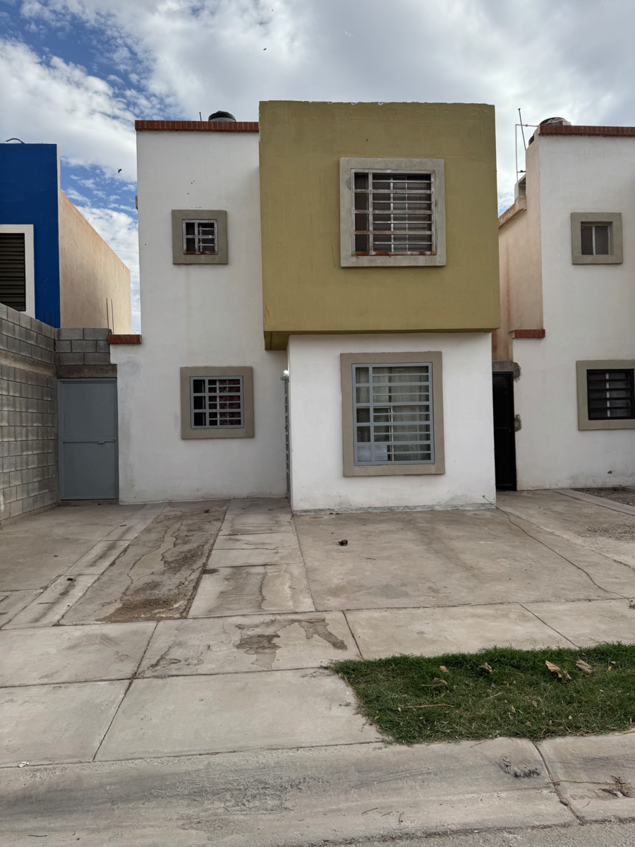 Casa en venta en Villas Universidad, Torreón — foto 1 de 12