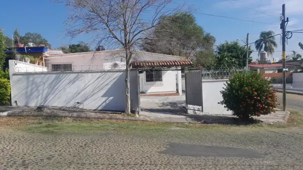 Casa en renta en Jardines Residenciales, Colima, Colima