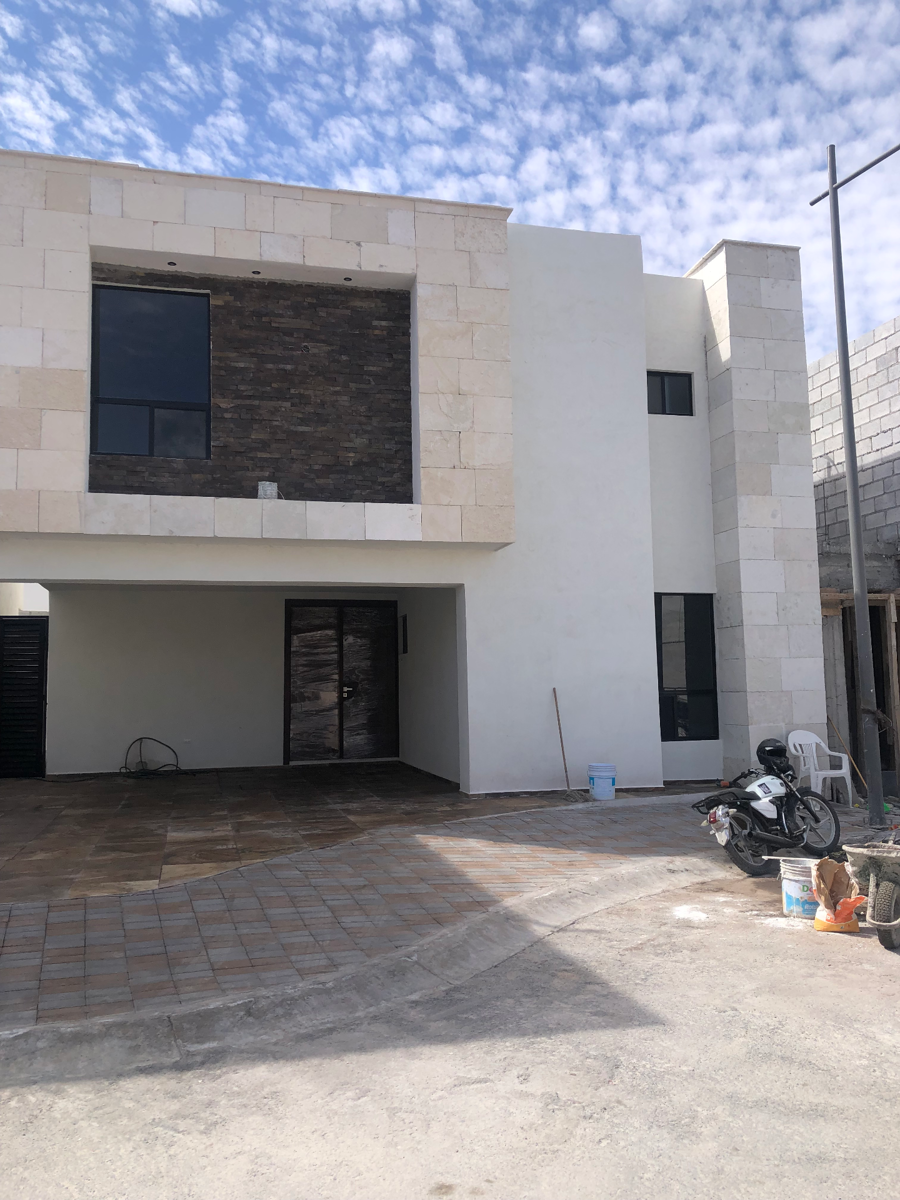 Casa en venta en Privanzas del Campestre, Arteaga — foto 1 de 17