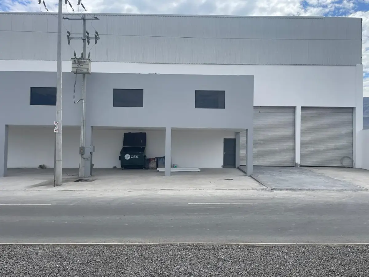 Bodega en renta en Industrial Santa Catarina, Santa Catarina — foto 1 de 11