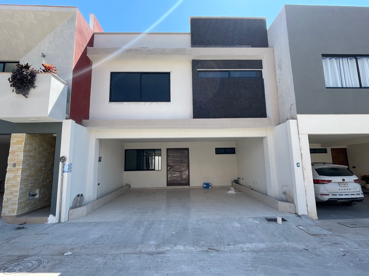 Casa en venta en Pedregal de las Animas, Xalapa — foto 1 de 15