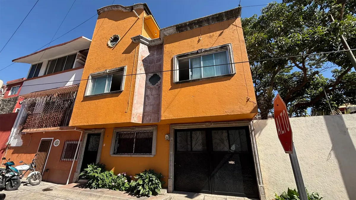 Casa en venta en Lomas de Cortes, Cuernavaca — foto 1 de 38