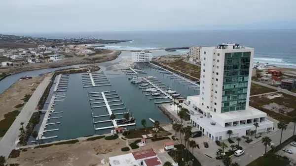 Terreno en venta en Puerto Salina, Ensenada — foto 2 de 3