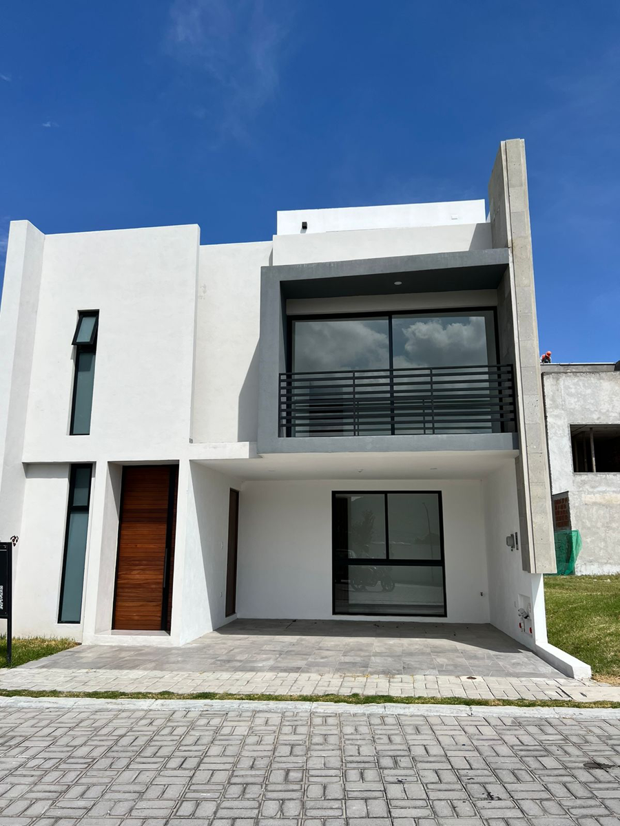 Casa en venta en Lomas de Angelópolis, San Andrés Cholula — foto 1 de 17