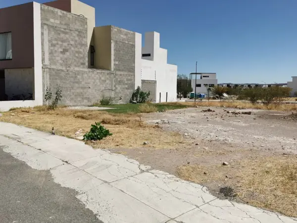 Terreno en venta en Valle de Juriquilla, Querétaro — foto 2 de 5