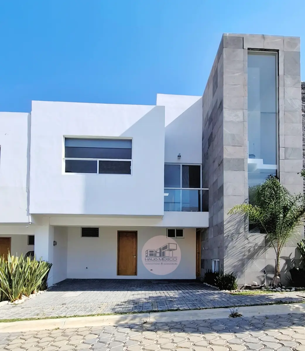Casa en venta en Lomas de Angelópolis, San Andrés Cholula — foto 1 de 16