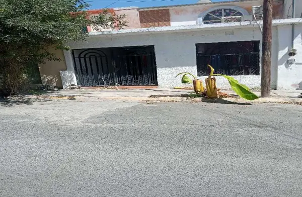 Casa en venta en Residencial Cuauhtémoc, Santa Catarina, Nuevo León