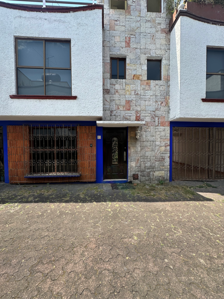 Casa en venta en Toriello Guerra, Tlalpan — foto 2 de 29