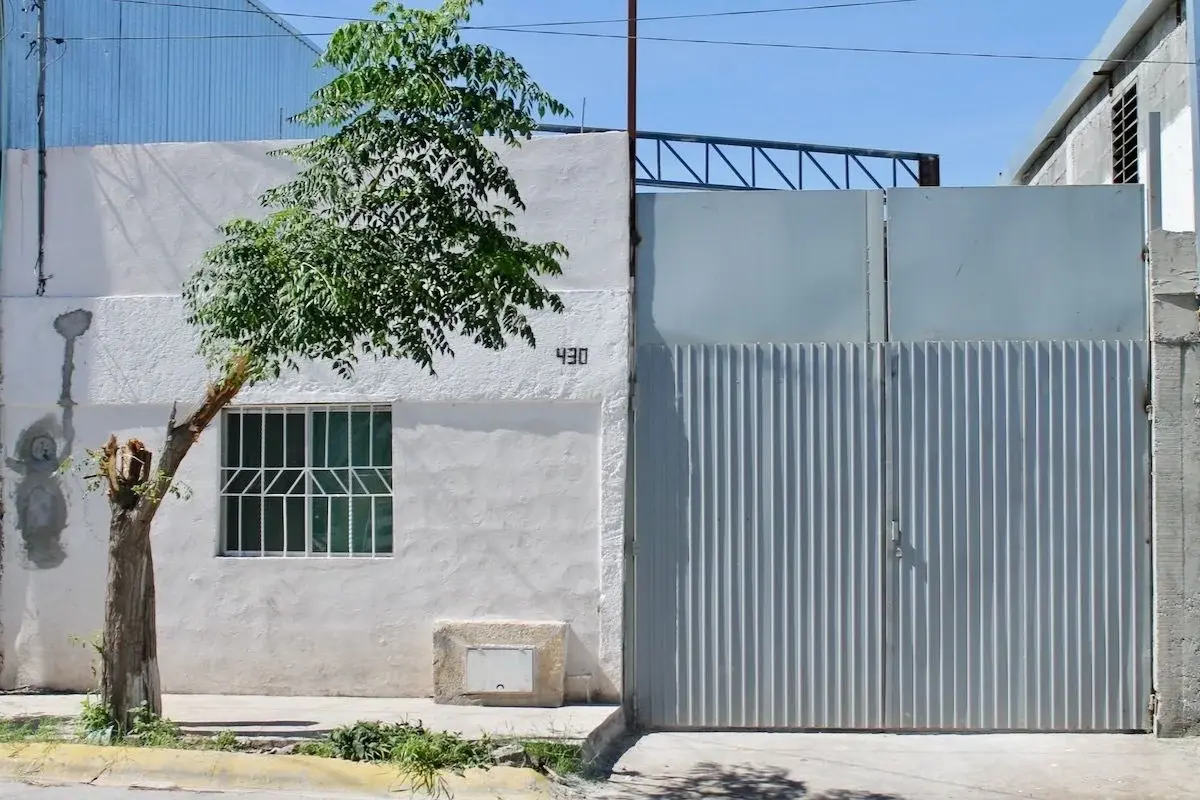 Bodega en renta en Puerta del Oriente, Saltillo — foto 1 de 8