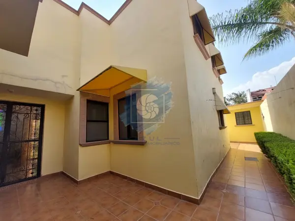 Casa en renta en Ampliación Huertas del Carmen, Corregidora — foto 2 de 36