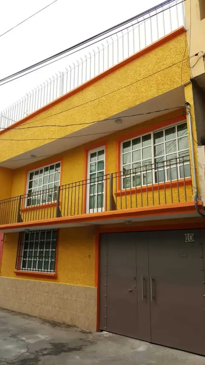 Casa en venta en Agrícola Pantitlán, Iztacalco — foto 1 de 17