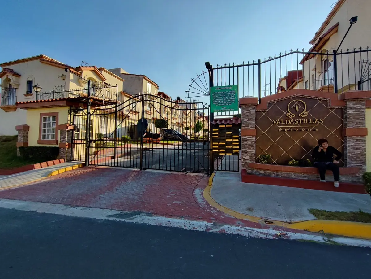 Casa en venta en Villa del Real, Tecámac — foto 1 de 24