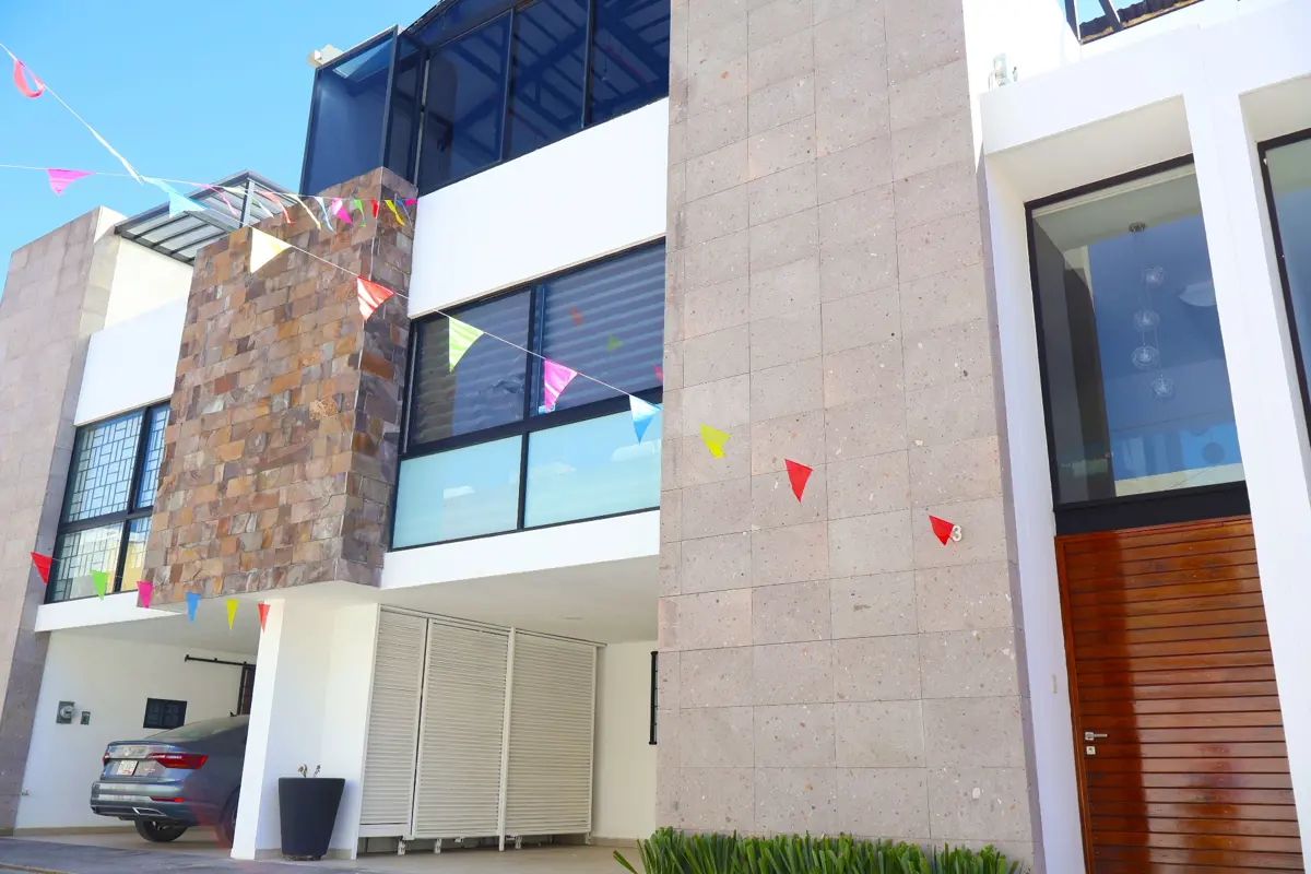 Casa en renta en Santiago Momoxpan, San Pedro Cholula — foto 1 de 41