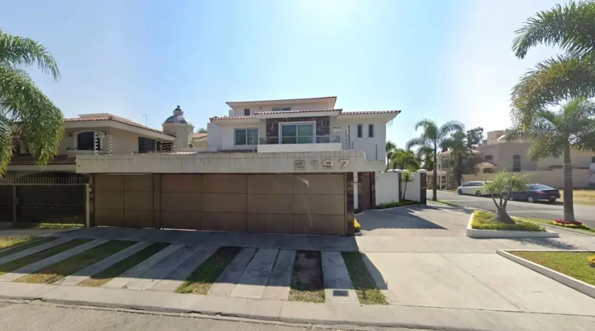 Casa en venta en Bugambilias, Zapopan — foto 1 de 10