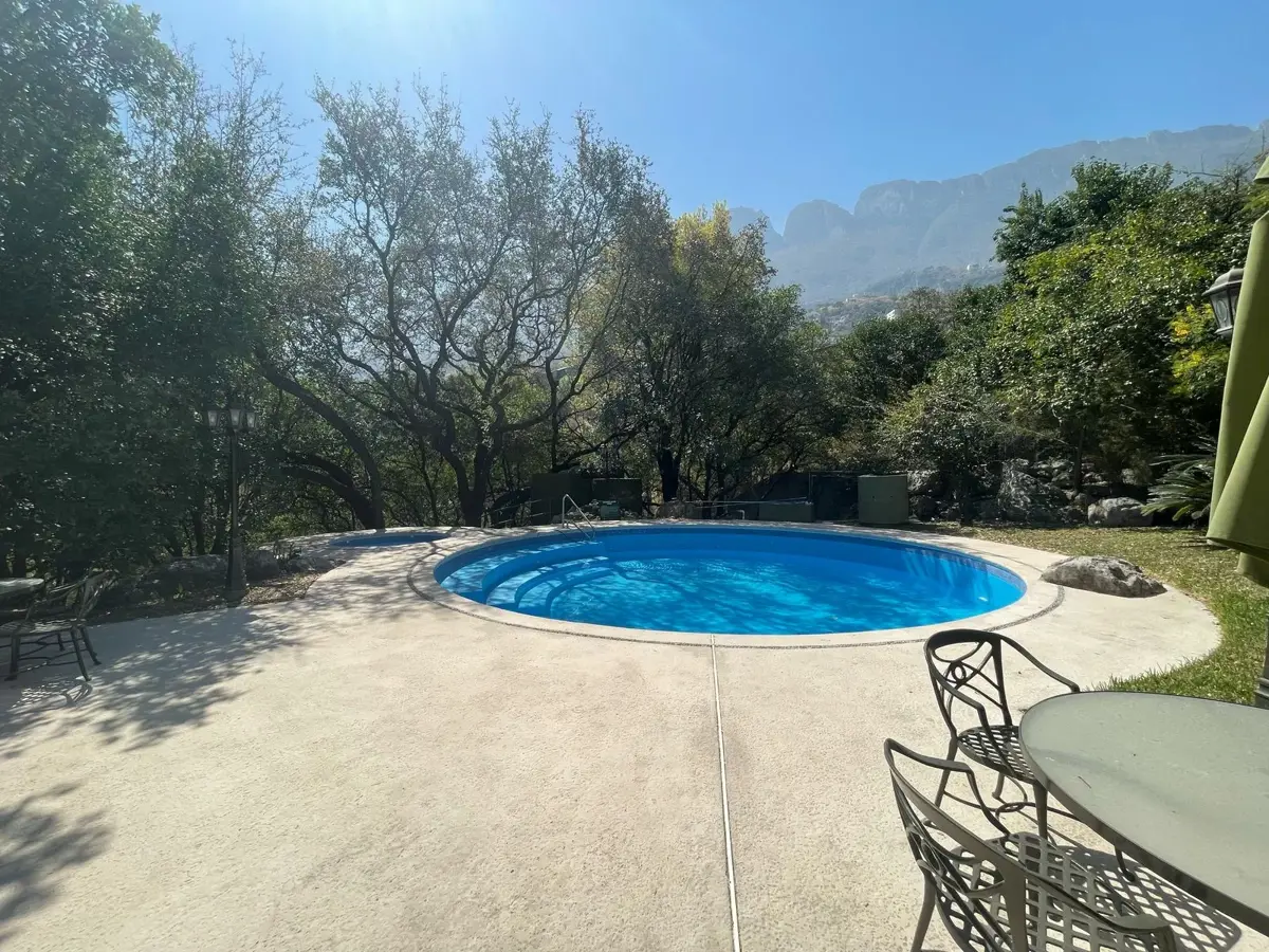 Departamento en renta en Residencial Chipinque, San Pedro Garza García — foto 1 de 14