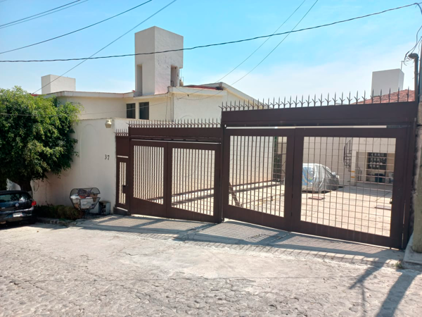 Casa en venta en Burgos Sección Casa Blanca, Temixco — foto 2 de 26