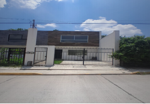 CASA DE ENTREGA INMEDIATA EN AV. XALAPA, COL, CHAPULTEPEC,MARTINEZ DE LA TORRE, VERACRUZ