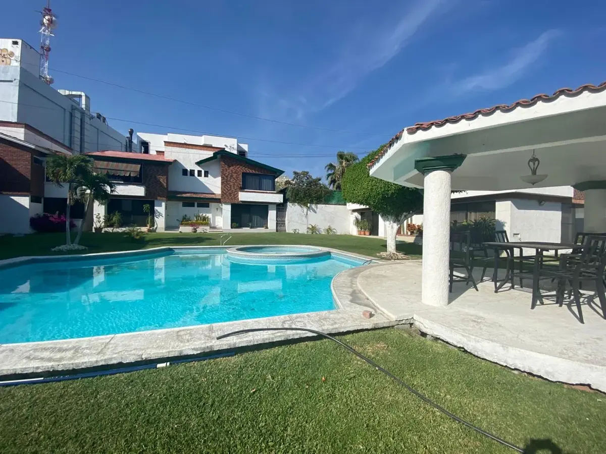 Casa en venta en Oaxtepec Centro, Yautepec — foto 1 de 21