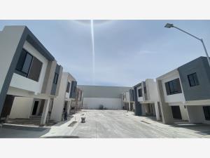 Casa en venta en Real del Sol, Saltillo — foto 2 de 13