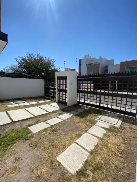 Casa en renta en Residencial Santa Fe, Corregidora — foto 3 de 18